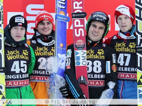 Рихард Фрайтаг выиграл первый старт в Энгельберге