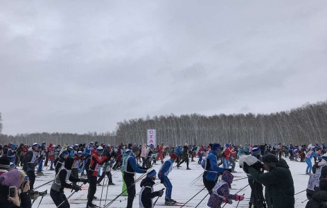 Около 10 тысяч новосибирцев приняли участие в "Лыжне России"