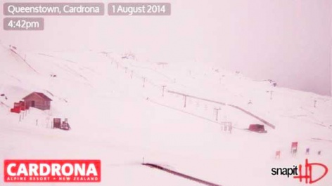 Горнолыжники открыли сезон в Новой Зеландии