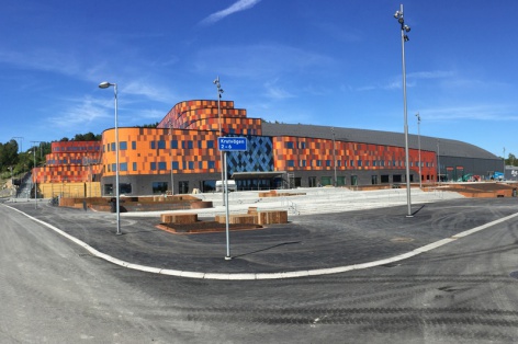 В Гетеборге построен мультиспортивный центр с крытой горнолыжной ареной