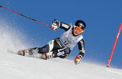 Второй слалом-гигант на этапе Кубка Европы выиграла Симона  Хёссль