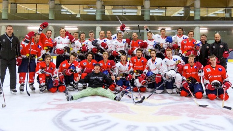 Austrians gain first experiences in ice hockey