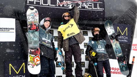 Сарка Панчохова и Стаале Сандбек выиграли этап Кубка мира в сноуборд-слоупстайле  