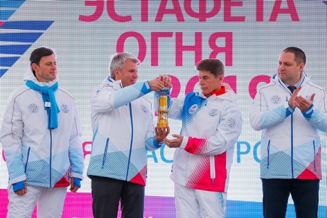 Владивосток встретил Огонь зимней Универсиады-2019