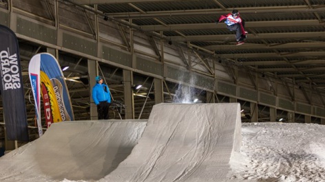Mittermueller and van der Velden clinch Europa Cup slopestyle opener