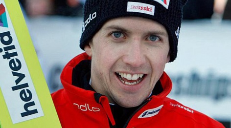 Simon Ammann wins 4-Hills opener