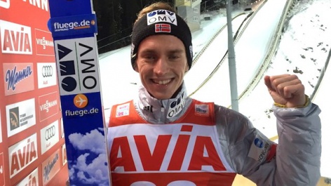 World record holder Fannemel wins the qualification